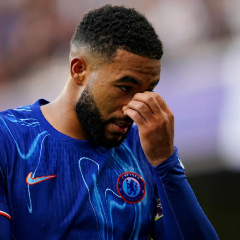 van-persie-thang-thung-che-bai-reece-james