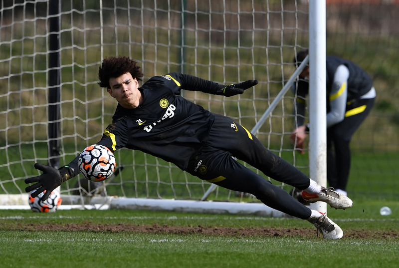 sao-tre-luke-campbell-chuan-bi-roi-chelsea-crystal-palace-san-sang-don-dau