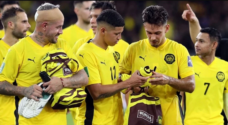 be-boi-cua-malaysia-gay-chan-dong-truyen-thong-toan-cau