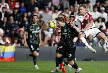Rayo Vallecano vs Elche (02:00 – 04/04)